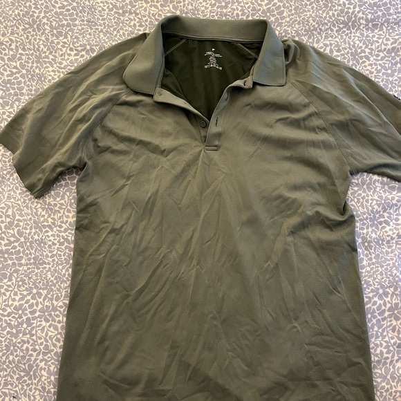 Fabletics Polo - Picture 2 of 3